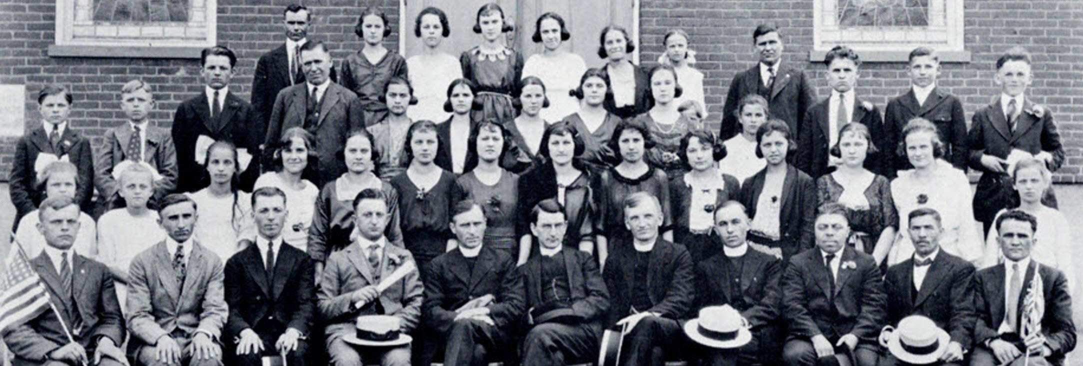 Congregation and Priests First Church 1921