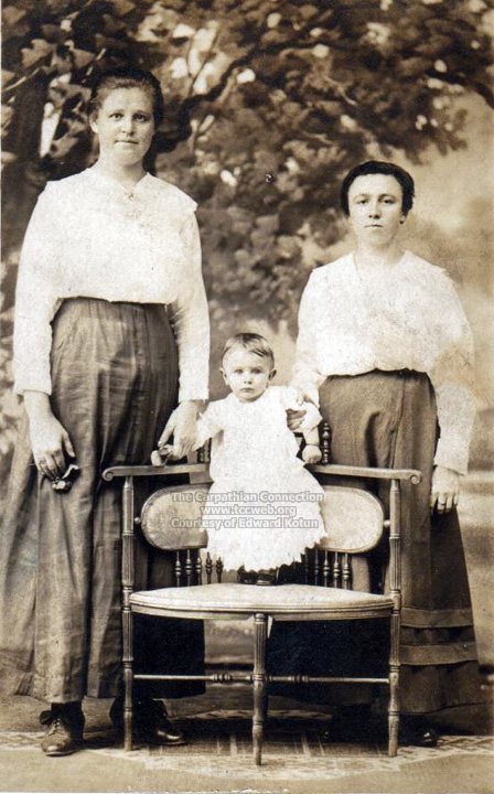 Unknown Women and Child