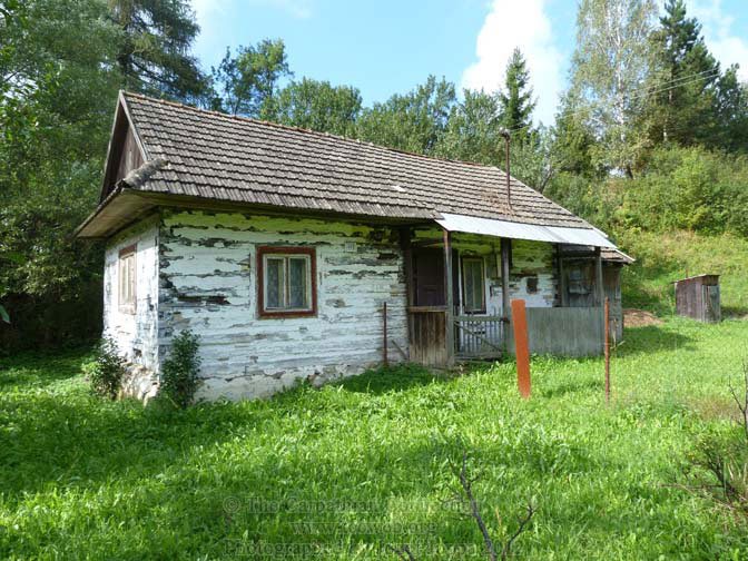 Log home in the Zavoda section of Plaveč